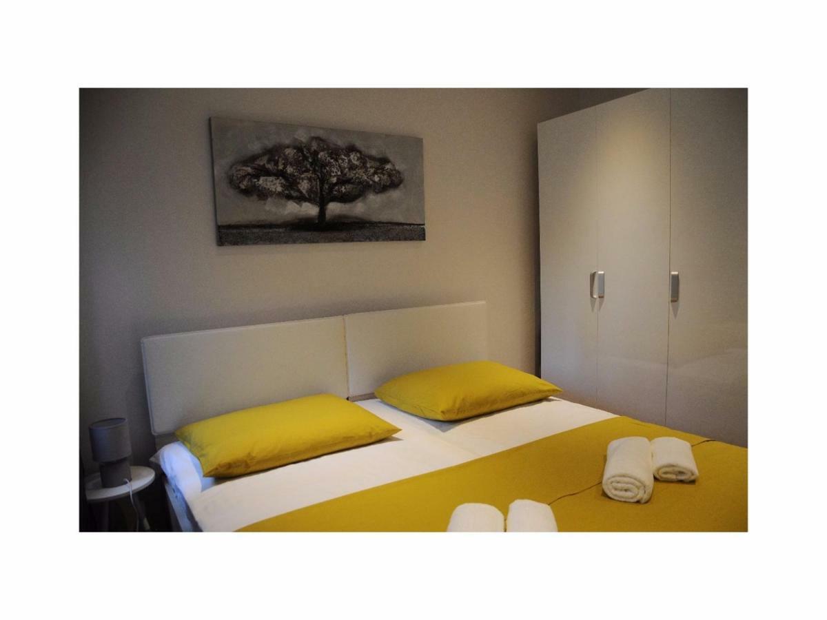 Apartment Aria With Private Parking Split Exterior photo