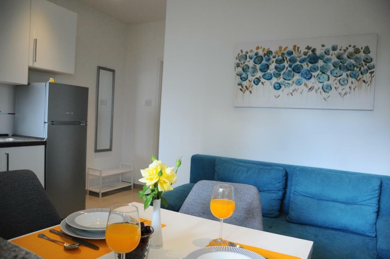 Apartment Aria With Private Parking Split Exterior photo